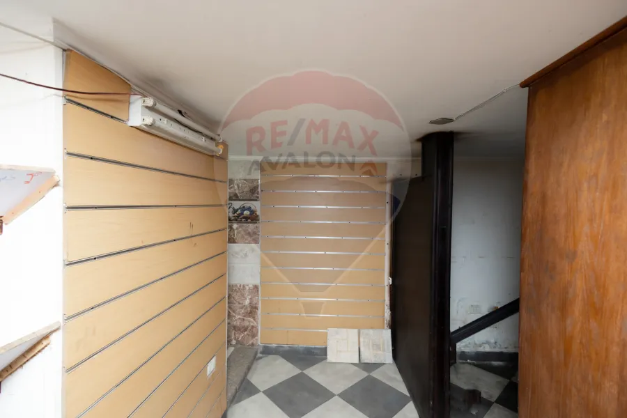 Commercial shop + up floor for sale 85 m Sidi beshr (mohamed najeeb street)