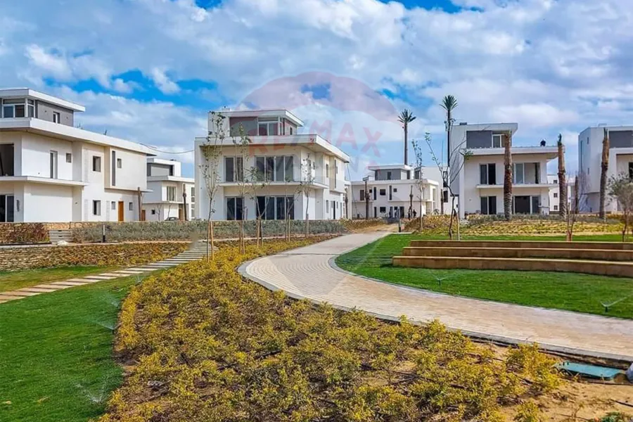 Stand alone villa for sale New Alamein (Mazarine - City Edge)