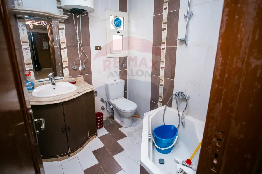 شقة للبيع 220 م ستانلى (متفرع من البحر)