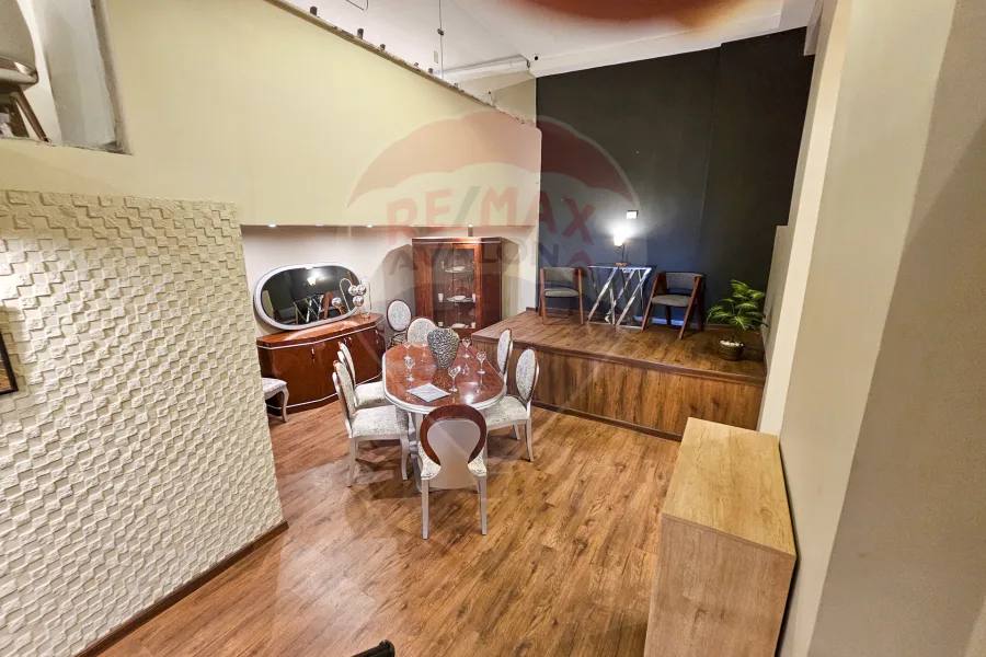 محل + صندرة للبيع 550 م  الإبراهيمية (على البحر مباشرة)