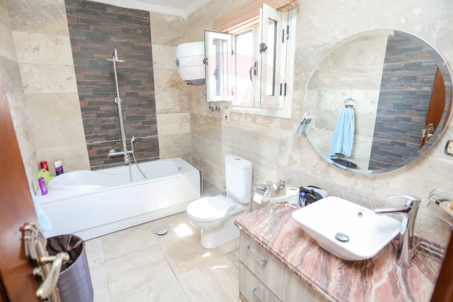 Apartment for sale 400 m San Stefano (steps from San Stefano Mall and the sea)