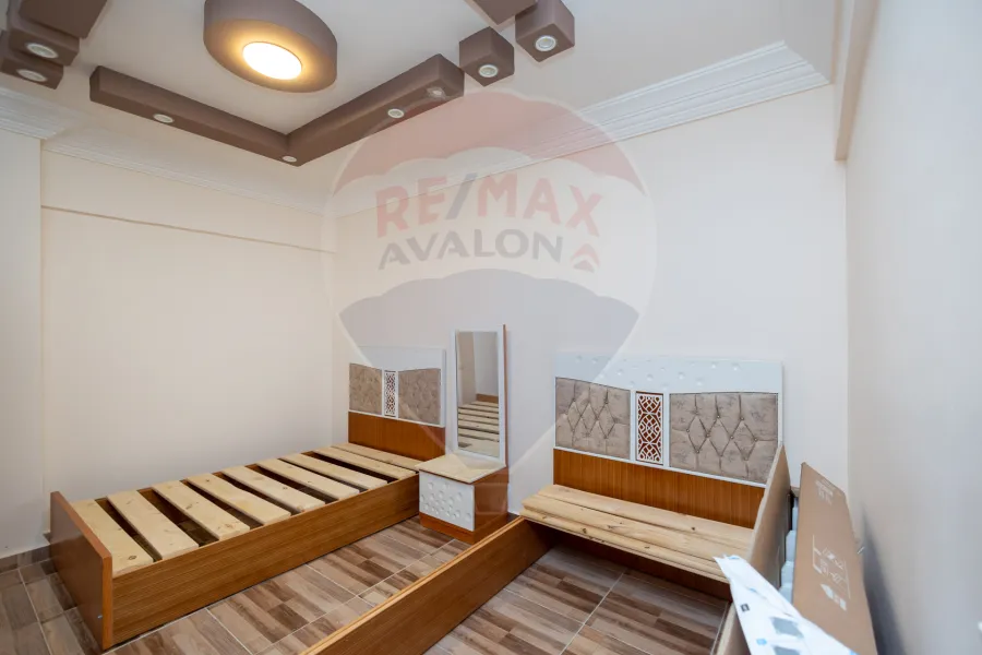 شقة للبيع 145 م ميامي (ش خالد بن الوليد - عمارات الزهور)