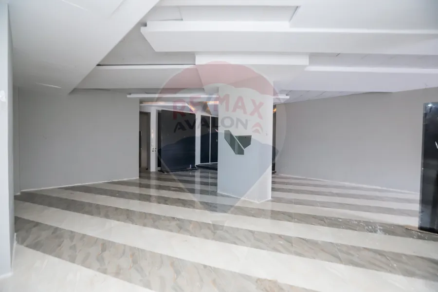 Shop for rent 260 m Stanly (Sec Num from the sea )