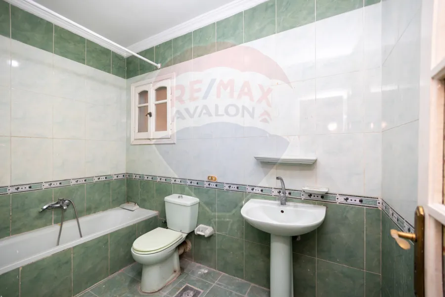 Apartment For rent 150 m Al-Hadara (Galal El-Din El-Desouky st.)