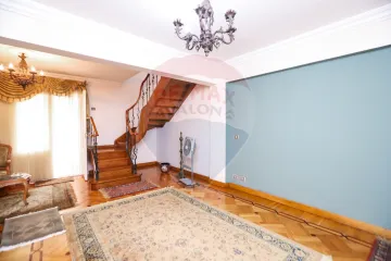 دوبلكس للبيع 180م جناكليس (  خلف كنيسة جناكليس  ) -