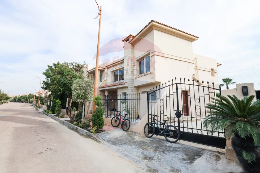 Villa for rent 393 m King Mariout (Alex West Compound - Antoniades Area)