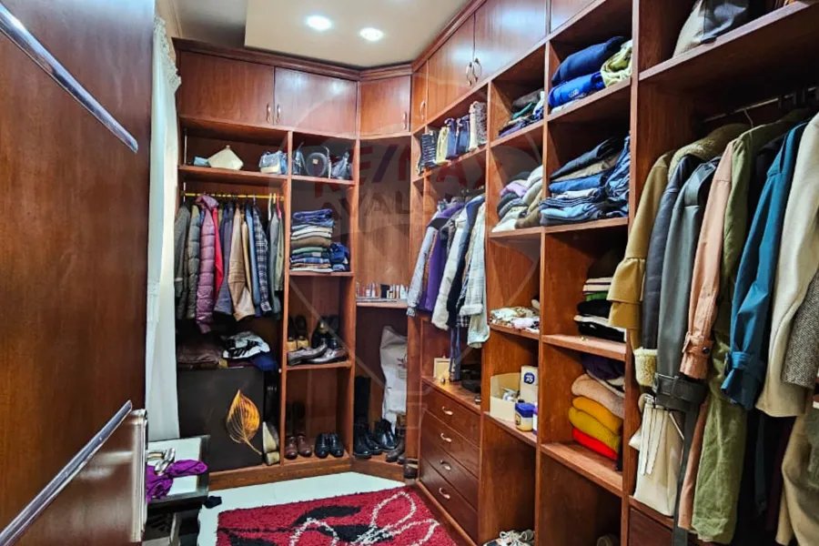 شقة للبيع 300 م سبورتنج (ش بورسعيد )