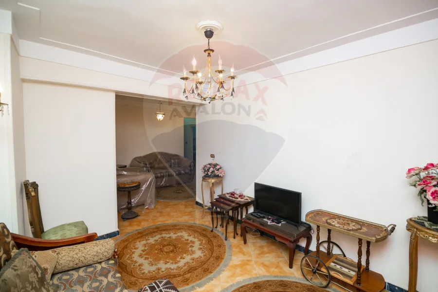 Apartment for sale 90 m sidi gaber (Steps from Marshal Street)