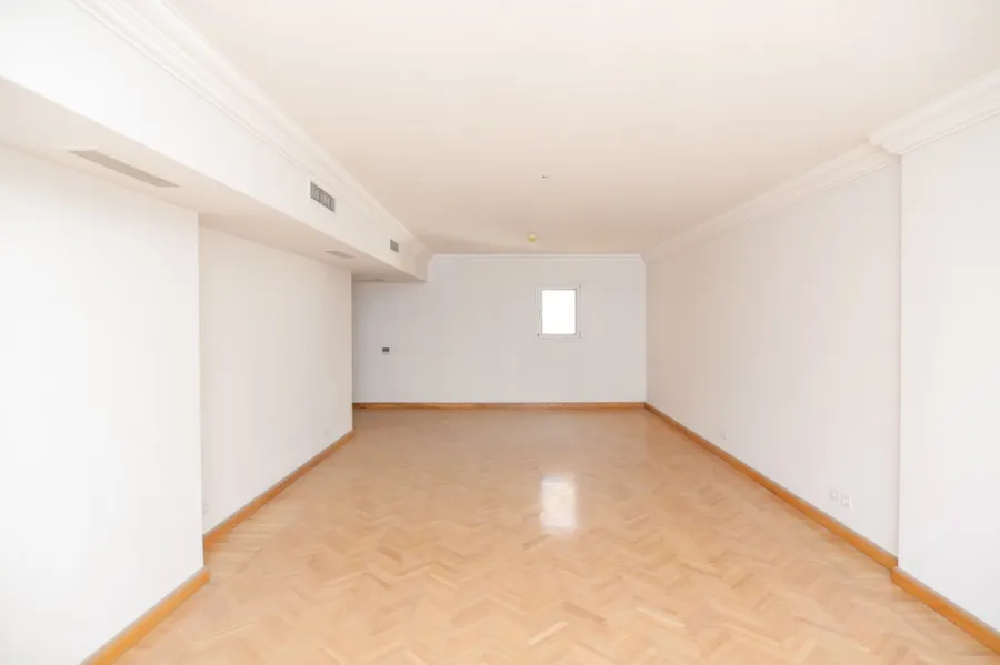 شقة للبيع 235م سموحة (أبراج اللوتس - ش فوزي معاذ الرئيسي)