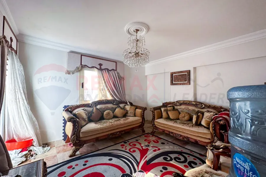 شقه للبيع 145 م المندرة (خطوات من البحر)