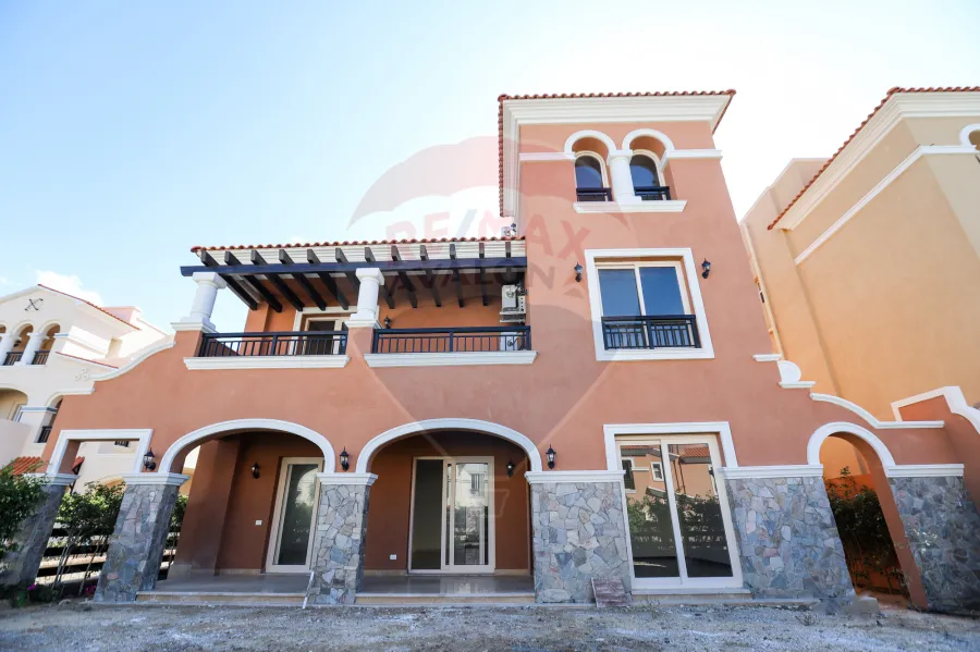 standalon Villa for Sale 418 m King Marriott (jiwar Compound)