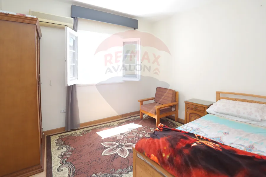 شقة للبيع 145م مصطفى كامل (مساكن الظباط )