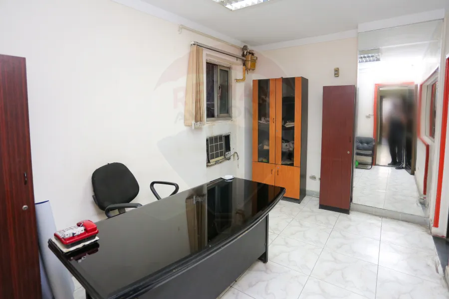 Administrative apartment for sale 140 m Mostafa Kamel (Abu Qir Street)