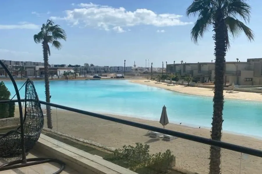 فيلا للبيع الساحل (ازها - رأس الحكمة) 381 م