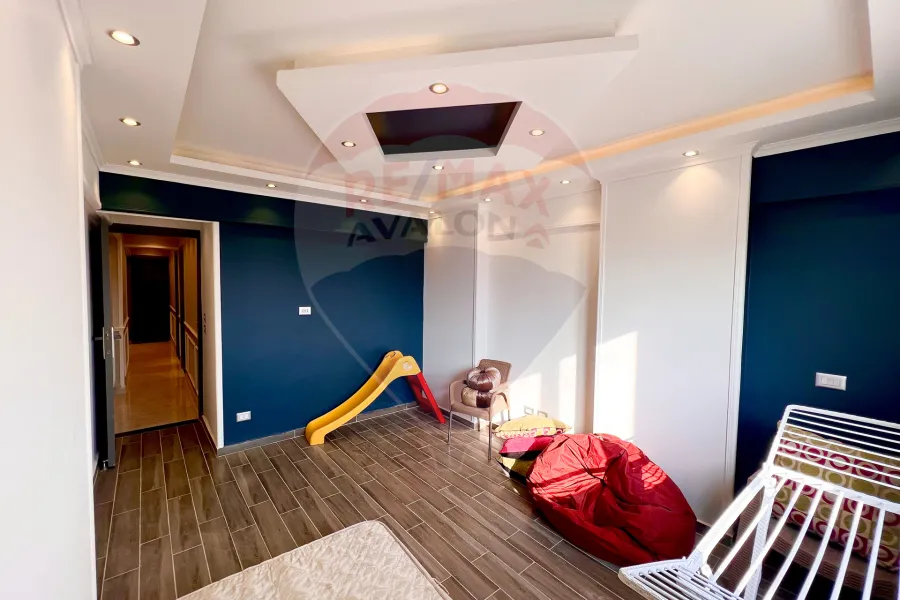 شقة للايجار 165 م  سموحة الجديدة (كومباوند اليكس ستارت)