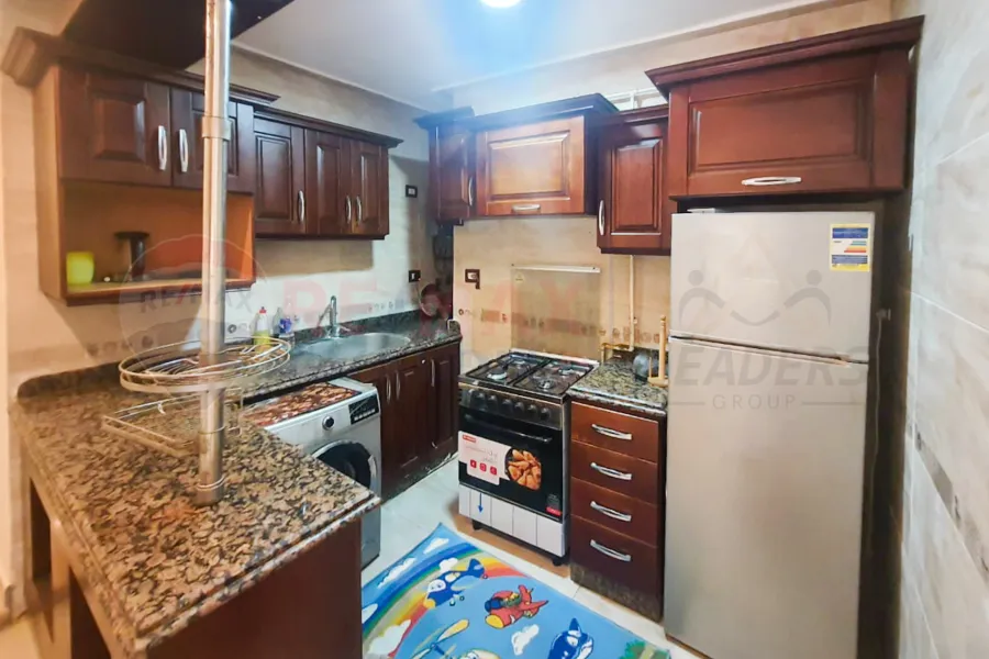 Furnished apartment for rent 135 m Sidi Gaber (steps from the sea)