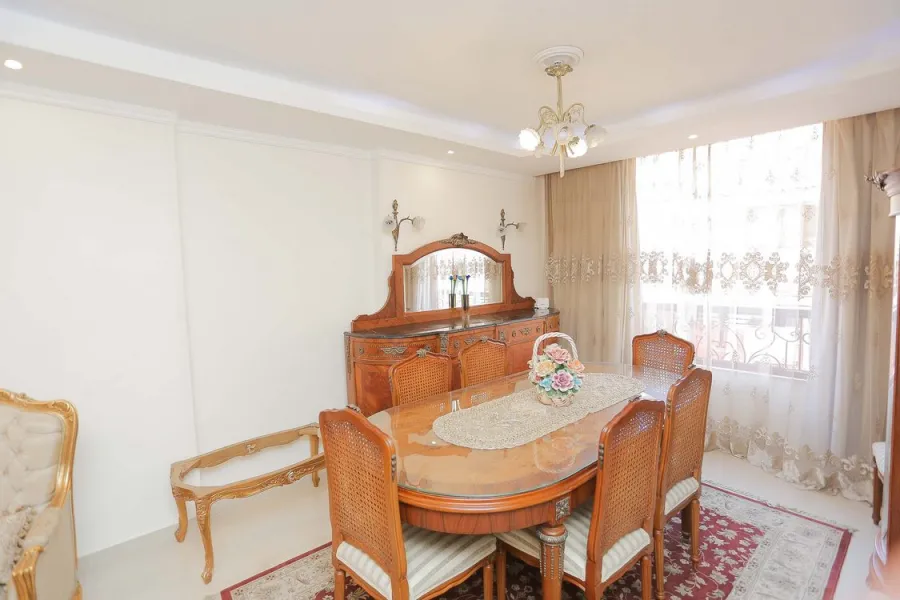 شقة للبيع 140م سيدي جابر (متفرع من ش المشير)