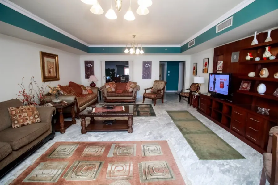 شقة مفروش للبيع 292م فور سيزونز سان ستيفانو