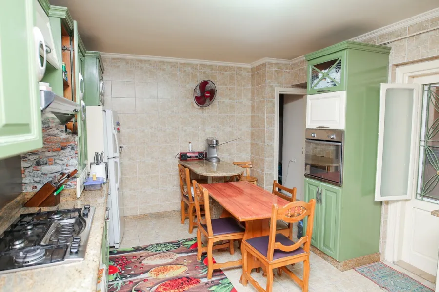 شقة للبيع 320م سموحة (أبراج سيف - متفرع من ألبرت الأول)