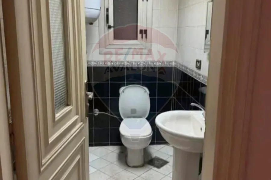 شقة للايجار 176 م سموحة (عمارات الصيادلة)