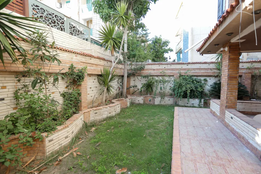 Furnished Chalet for rent 120m Maamour Beach