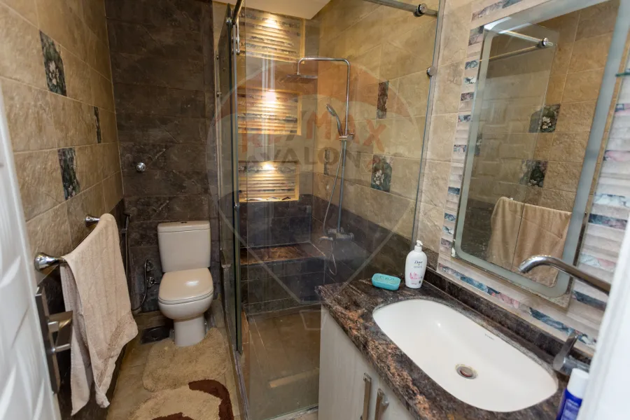 Apartment for sale 140 m Lauran (directly on the sea)