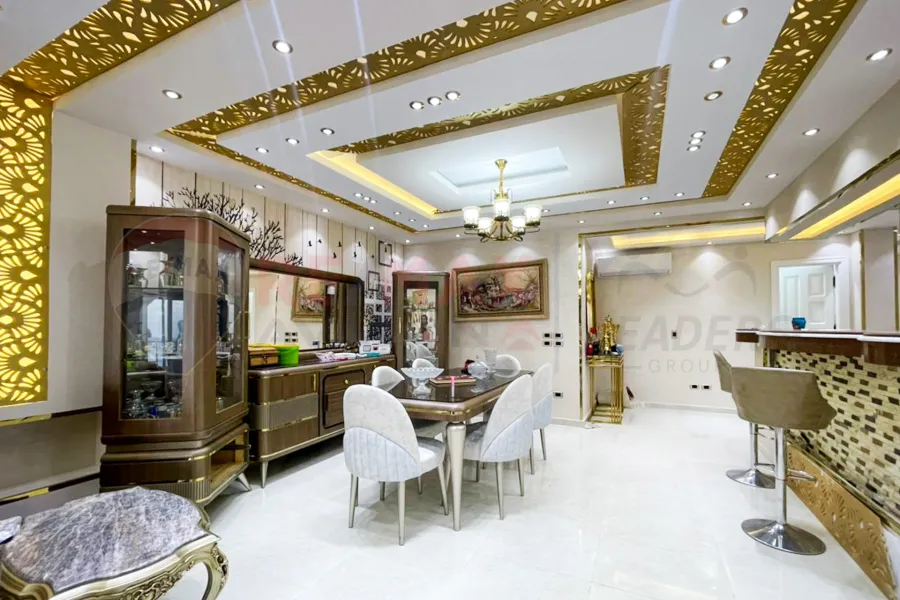 Apartment for sale 350 s in Camp Caesar (directly on the sea)