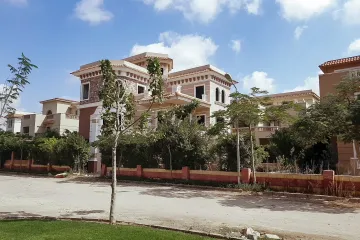 Villa for sale 755m King Marriot (Compound Lake Side)