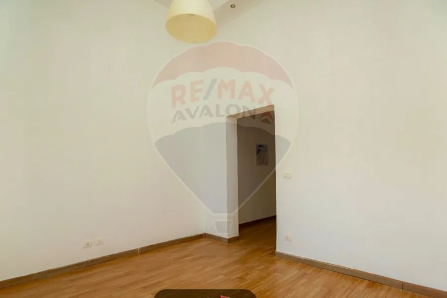 Twin house Villa for sale 450 m King mariout (Alex West Compound)