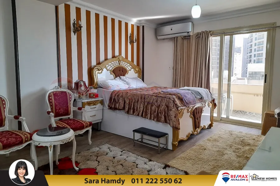 شقة للبيع 180م سان ستيفانو (على البحر مباشرة ) - فيو كامل علي البحر مباشرة