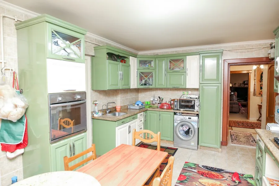 شقة للبيع 320م سموحة (أبراج سيف - متفرع من ألبرت الأول)