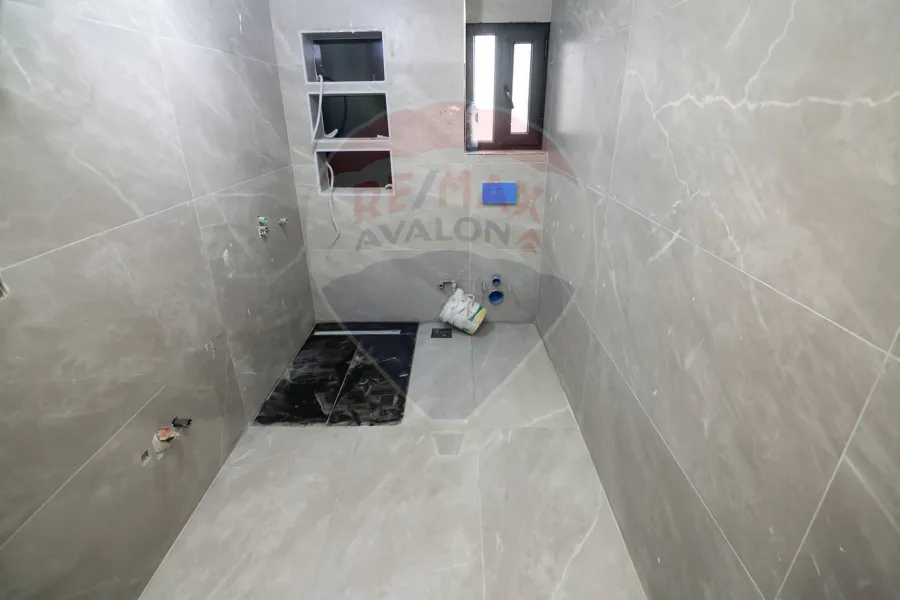 شقة للبيع 200 م سبورتينج (ش بور سعيد)