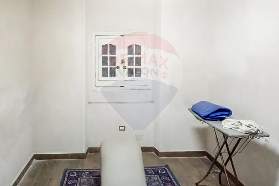 Commercial Headquarters For Rent 200 m (Mohamed Karim St.)