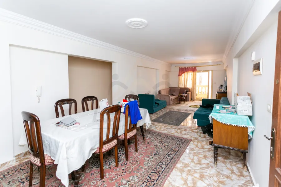 شقة للبيع 175 م سابا باشا (ش خليل مطران)