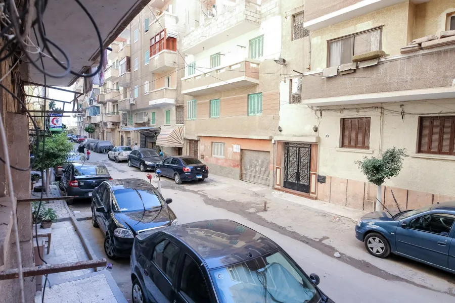 شقة للبيع 86م كفر عبده (ش مكة)