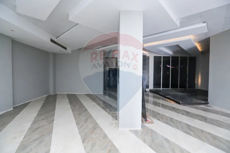Shop for rent 260 m Stanly (Sec Num from the sea )
