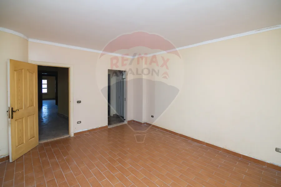 Apartment for sale 270 m Kafr Abdo (steps from Saint Jenny)
