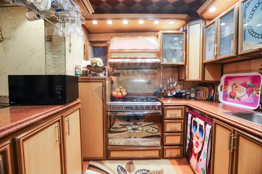 شقة للبيع 130 م العصافرة (ش سليمان الفارسي متفرع من جمال عبد الناصر)