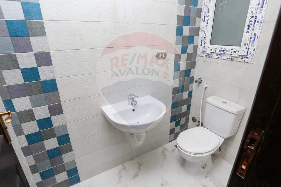 شقة إداري للإيجار 125 م سموحة (ش بهاء الدين الغتوري)