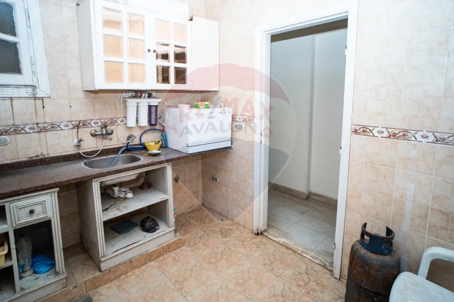 شقه للبيع 160 م ميامي (خطوات من البحر)