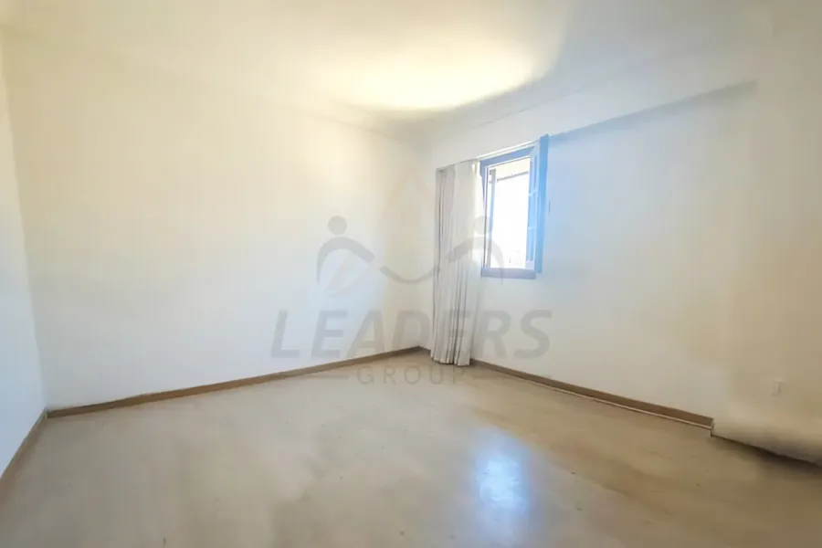 شقة للايجار 90 م سبورتنج (متفرع من الترام)