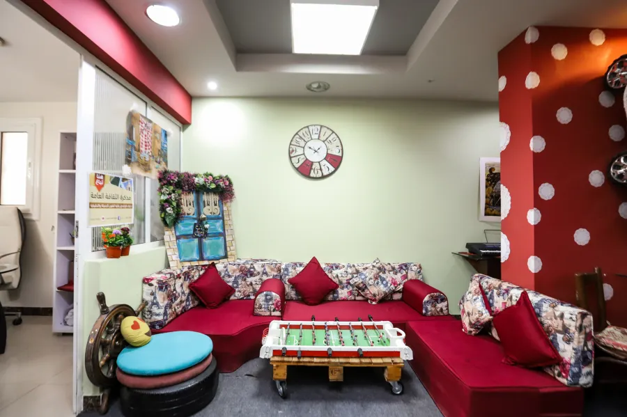 شقة للبيع 135م سموحة ( بجوار مستشفي الاندلسية )