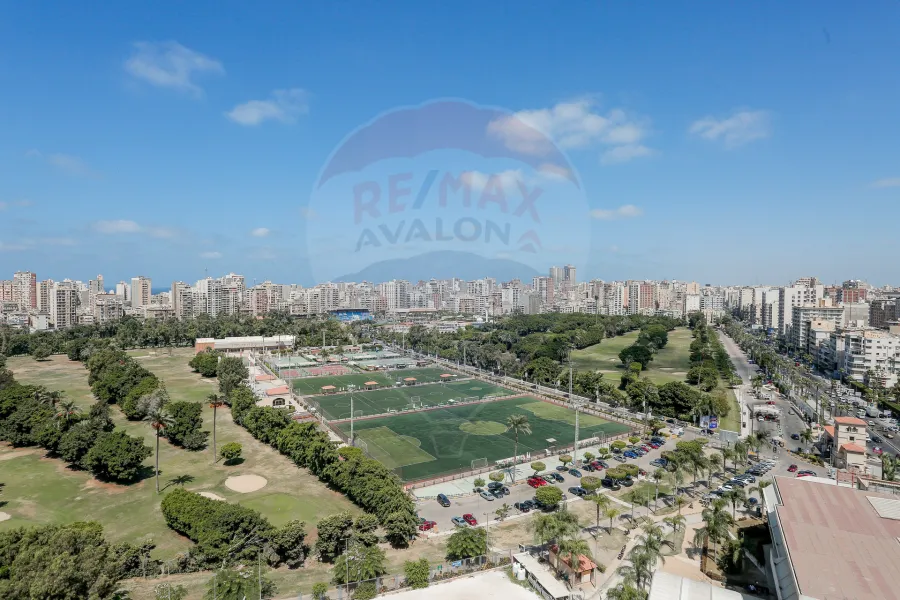 شقة للبيع 200 م سبورتنج(ش أحمد علام)