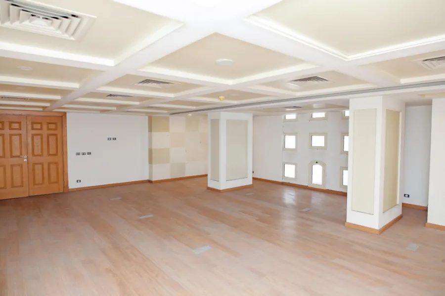 شقة للبيع 235م سموحة (أبراج اللوتس - ش فوزي معاذ الرئيسي)