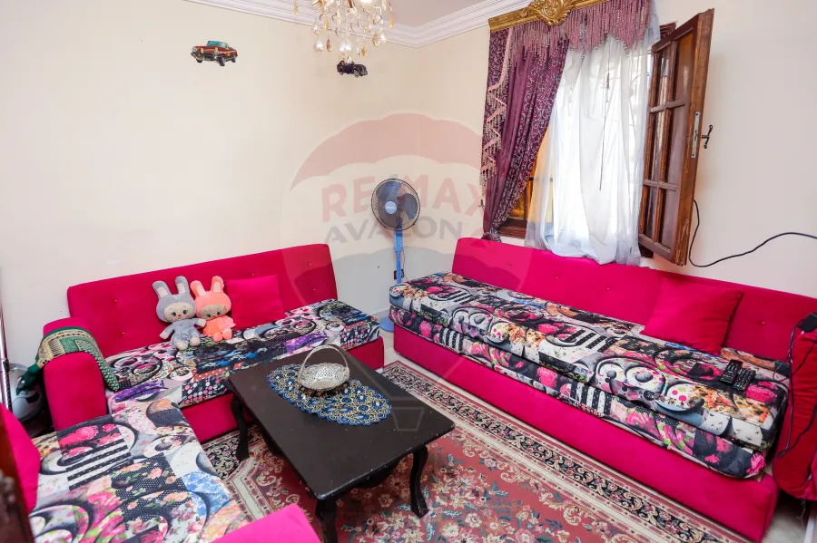 شقة للبيع 117 م زيزينيا (ش رياض)