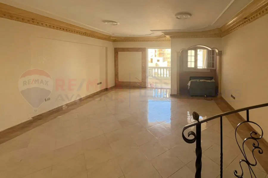 شقة دوبلكس للإيجار 165 م سابا باشا (ش المنصورة)