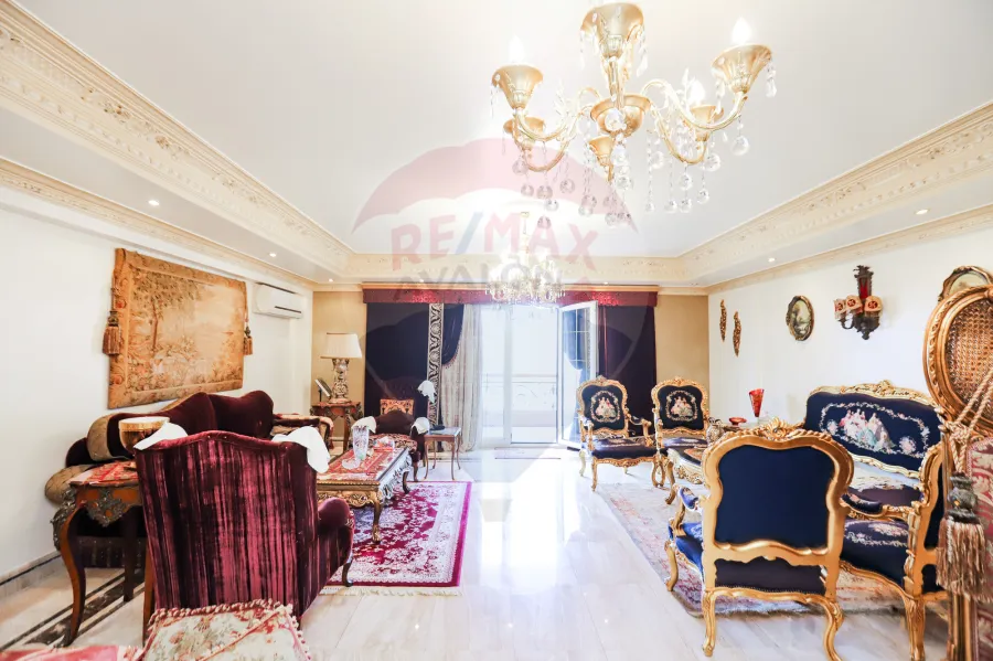 Apartment For Sale 270 m Sporting ( El Horeya St.)