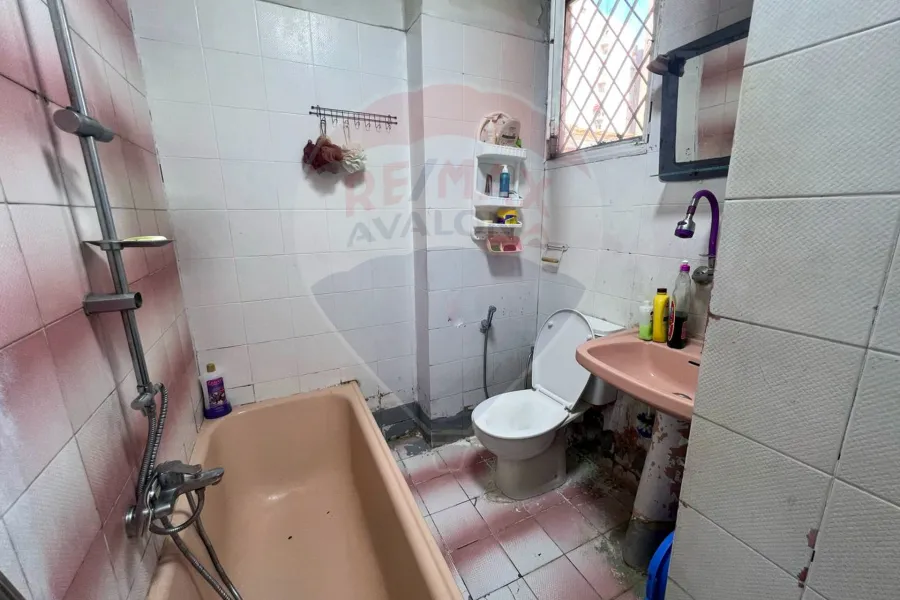 Apartment for sale 120 m Moharam Bek (El Rasafa St)