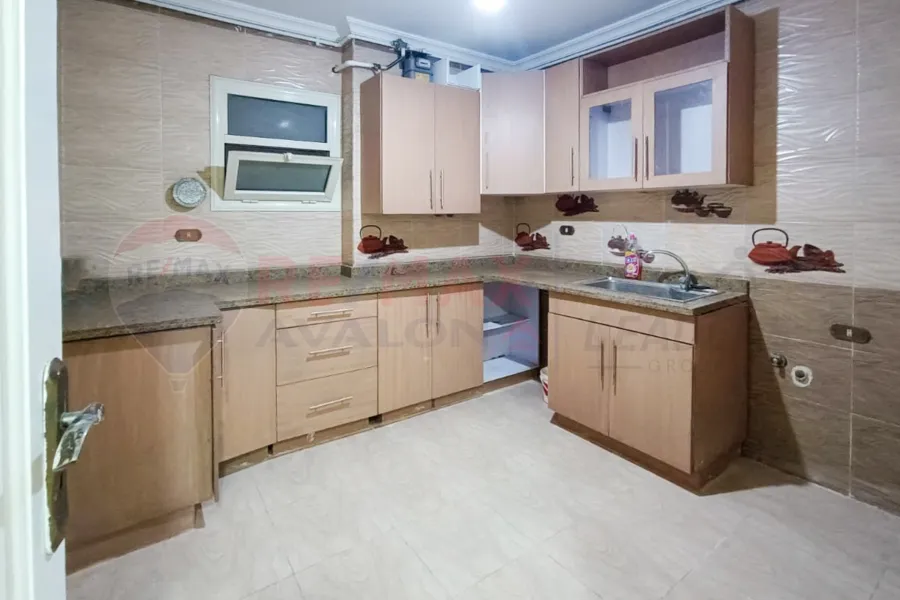 شقه للبيع 178 م وابور المياة (ش جلال الدين الدسوقى)