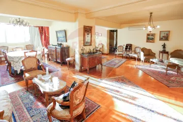 بنتهاوس للبيع 520 م سموحة ( شارع مصطفي كامل )